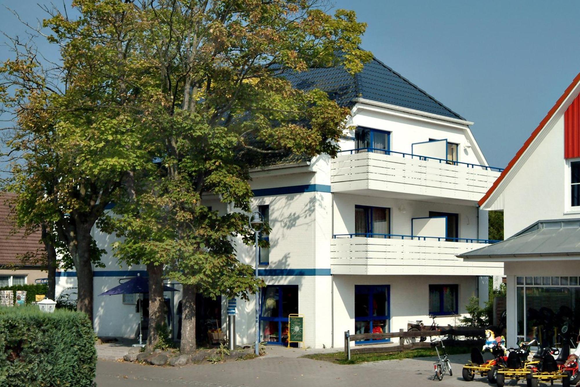 Appartmenthaus Central Fw 15 Zingst Exterior photo